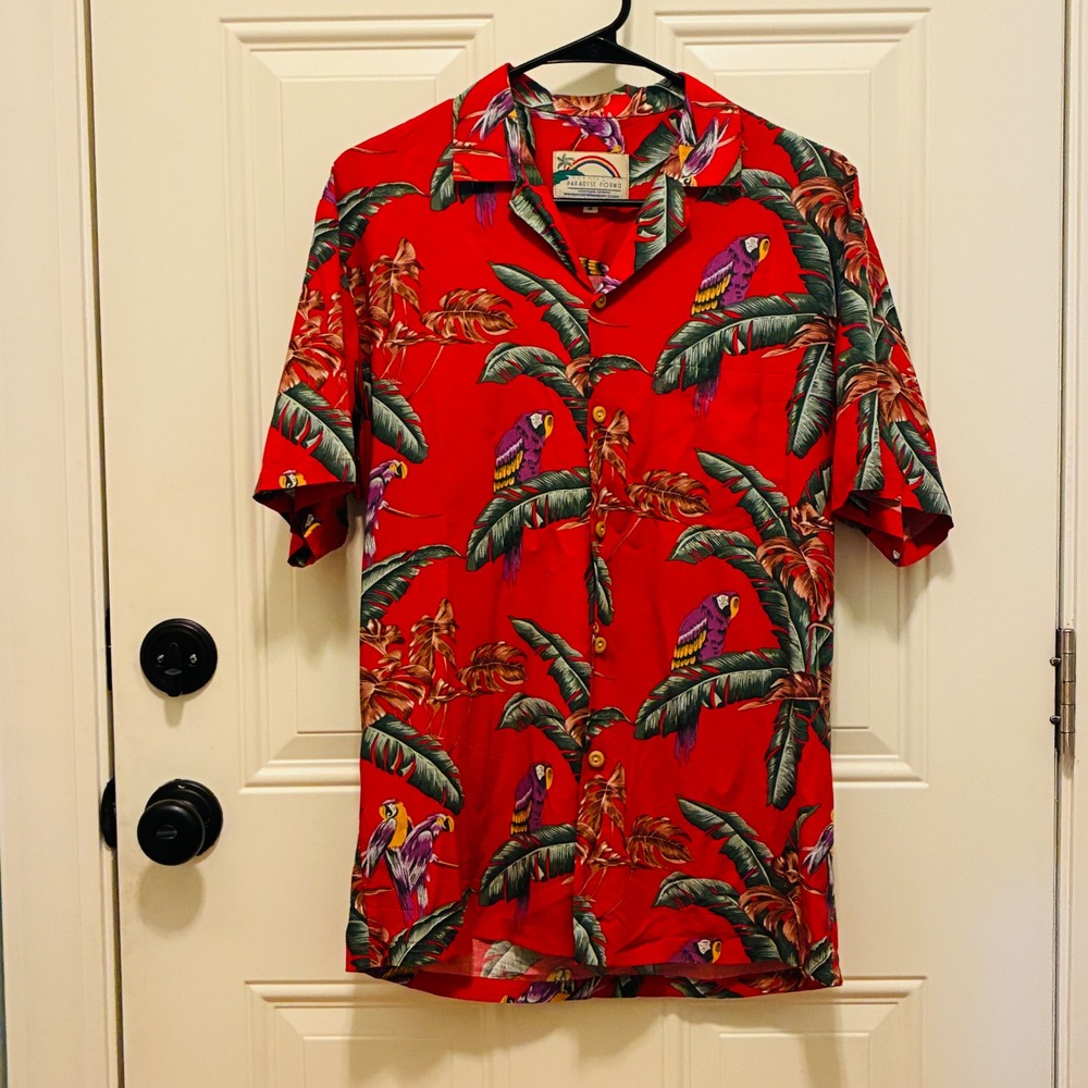 VTG Paradise Found Shirt Men Small Red Hawaiian Aloha Jungle Bird Magnum PI